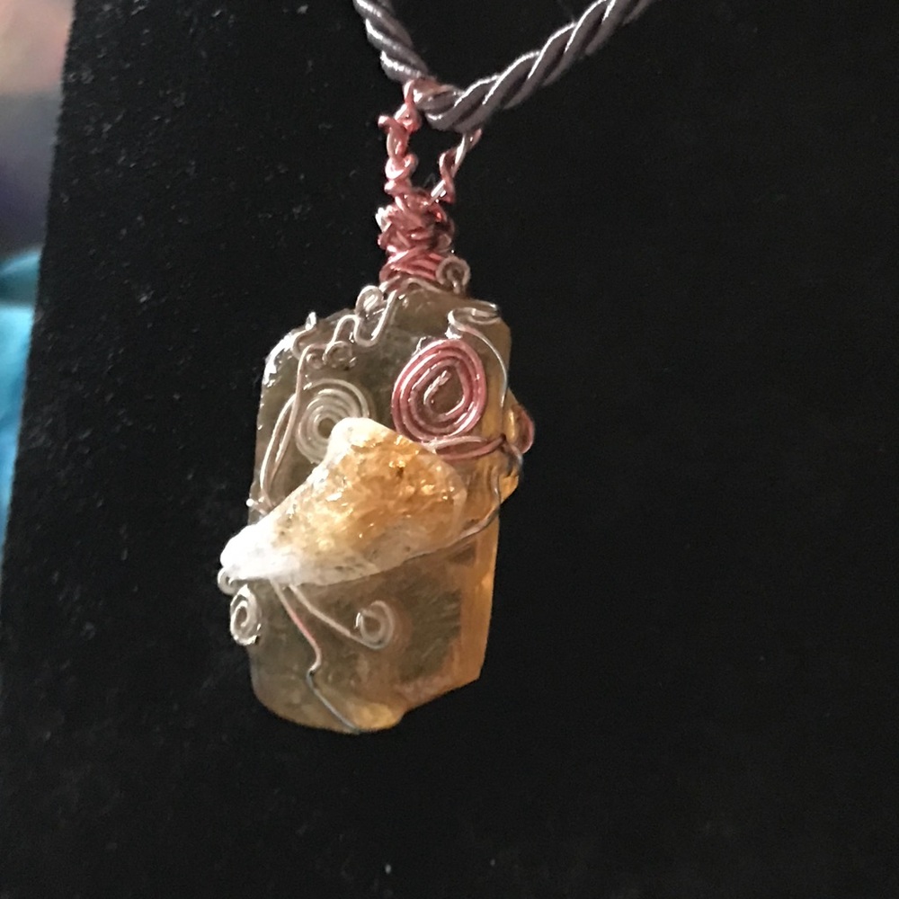 Orange & yellow citrine crystal wire wrap necklace - Picture 2 of 8
